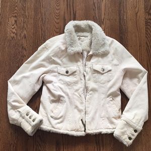 Corduroy jacket. Women’s Medium. Faux fur.